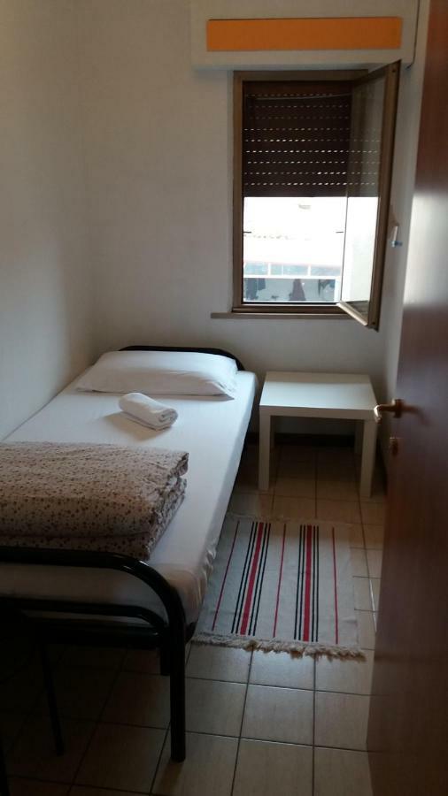 Hostel Easy Пиза Экстерьер фото